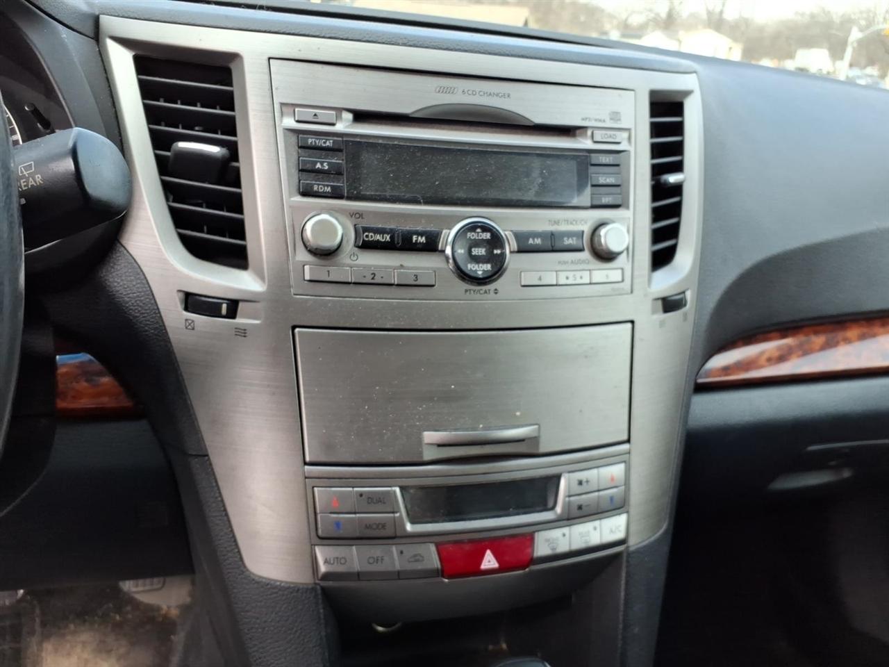 Subaru Outback  2011