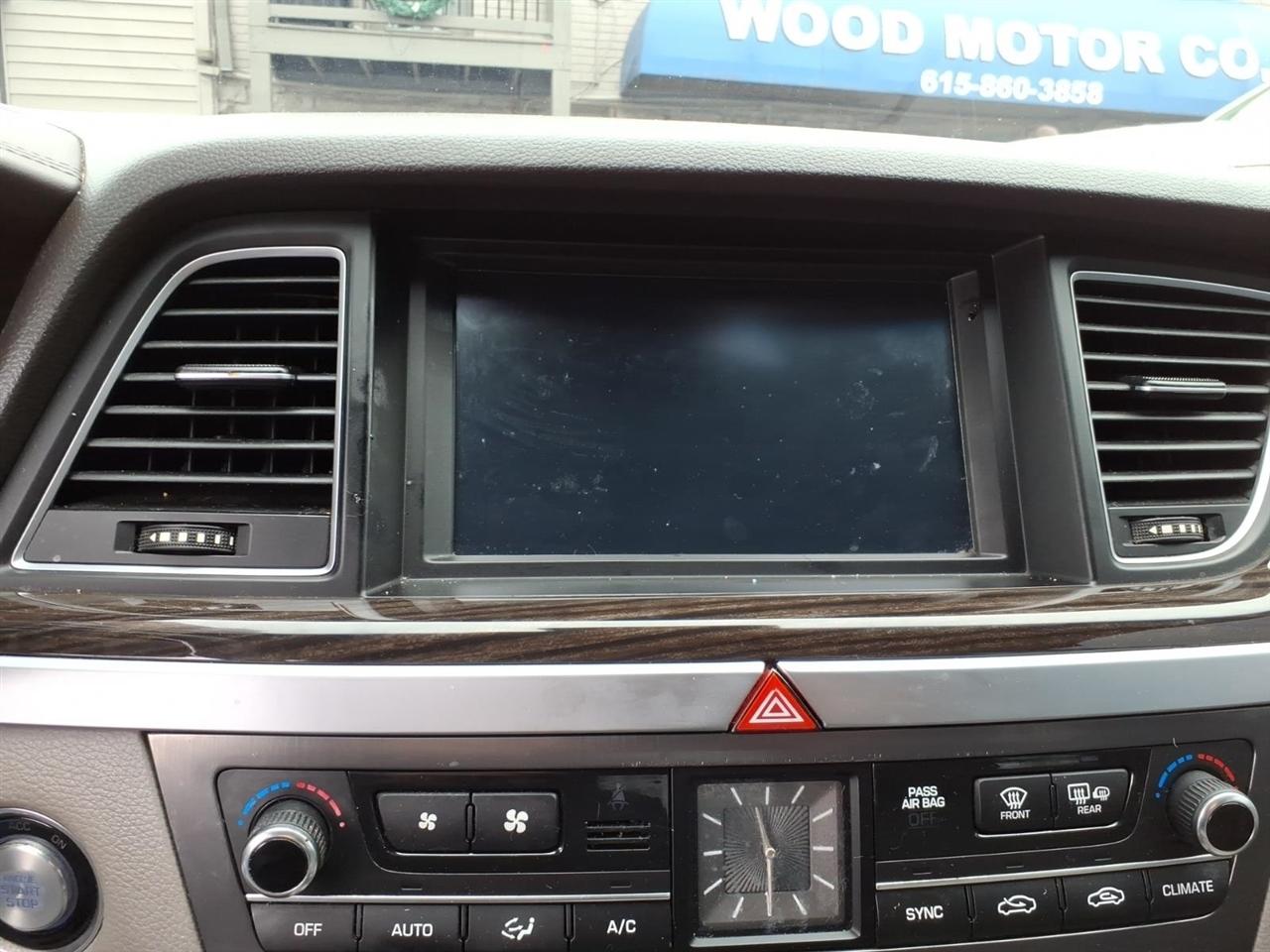 Hyundai Genesis  2016