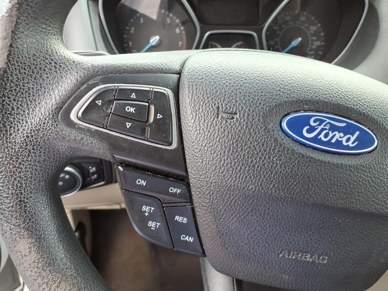 Ford Focus  2015