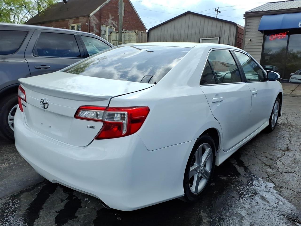 Toyota Camry  2012
