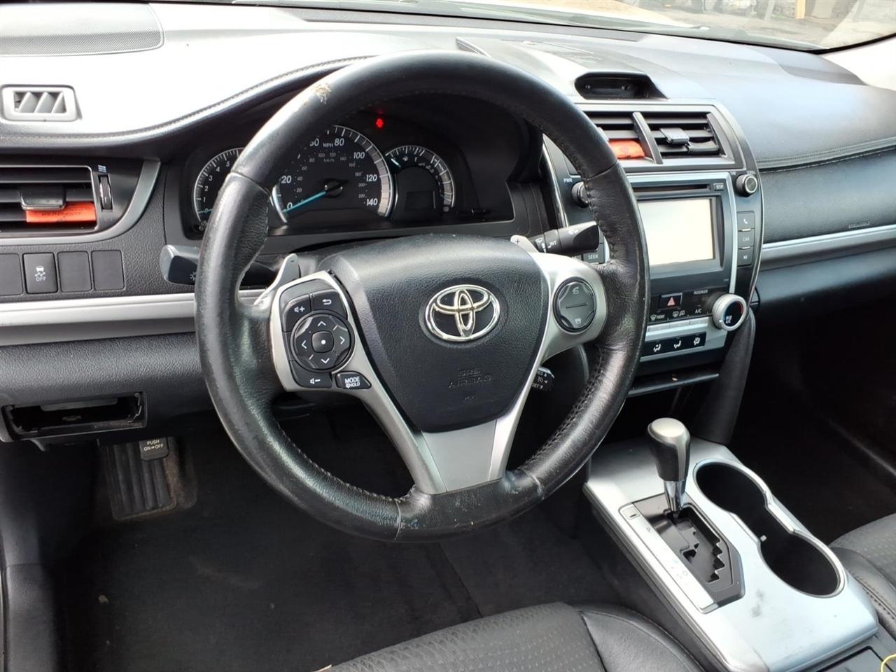 Toyota Camry  2012