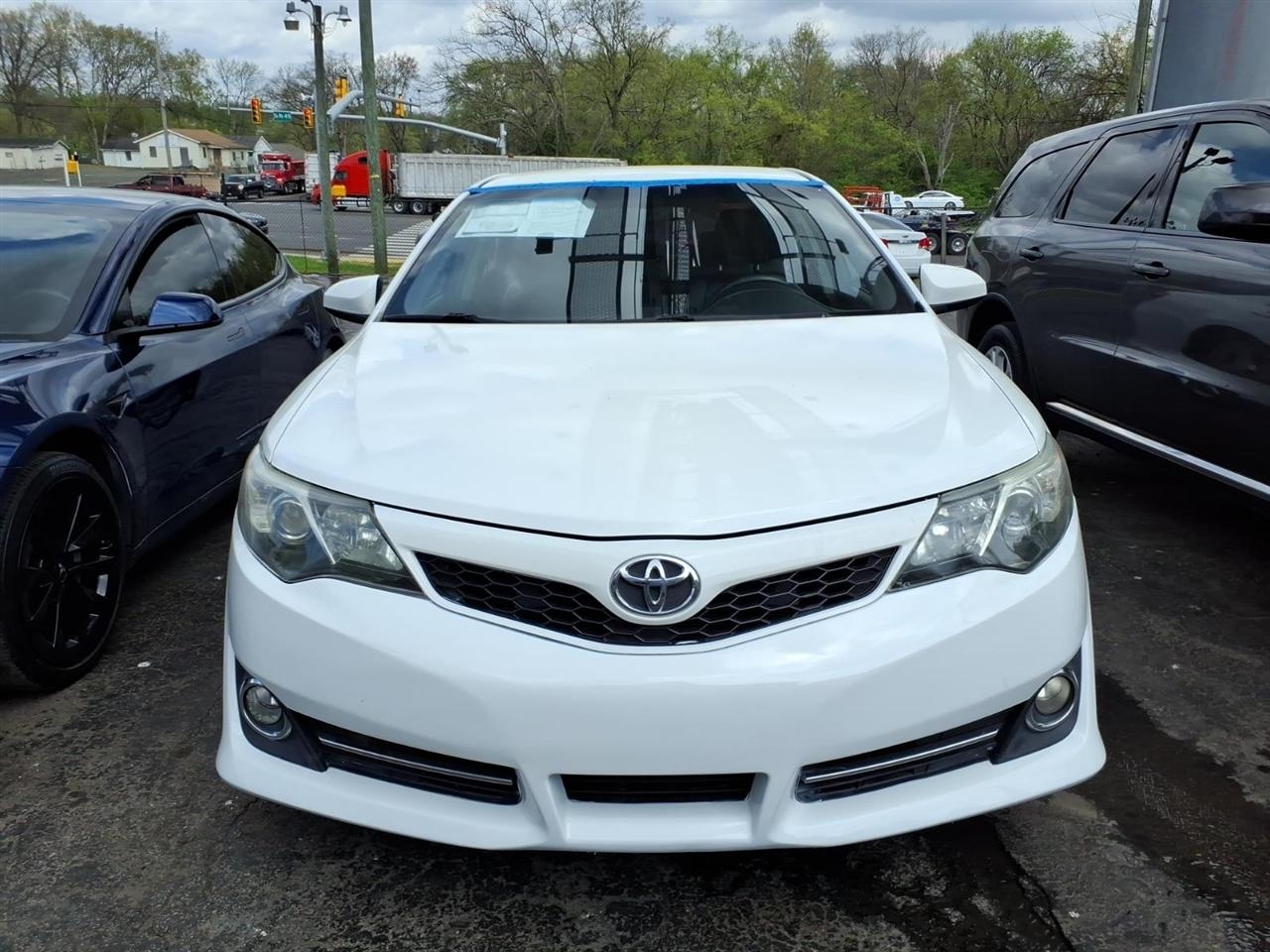 Toyota Camry  2012