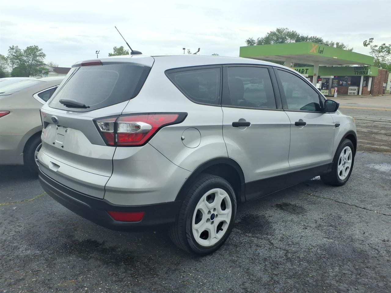 Ford Escape  2017