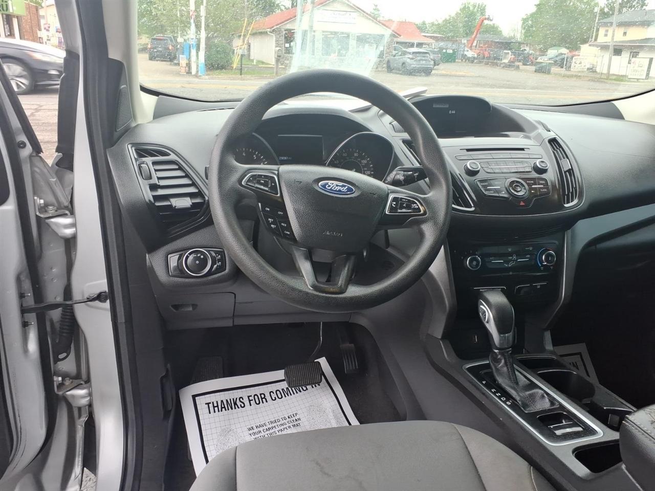 Ford Escape  2017