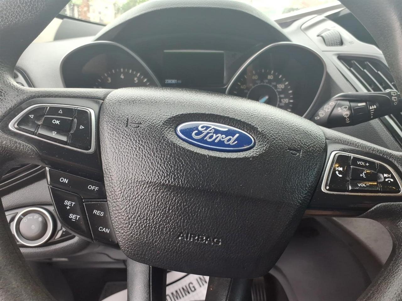 Ford Escape  2017