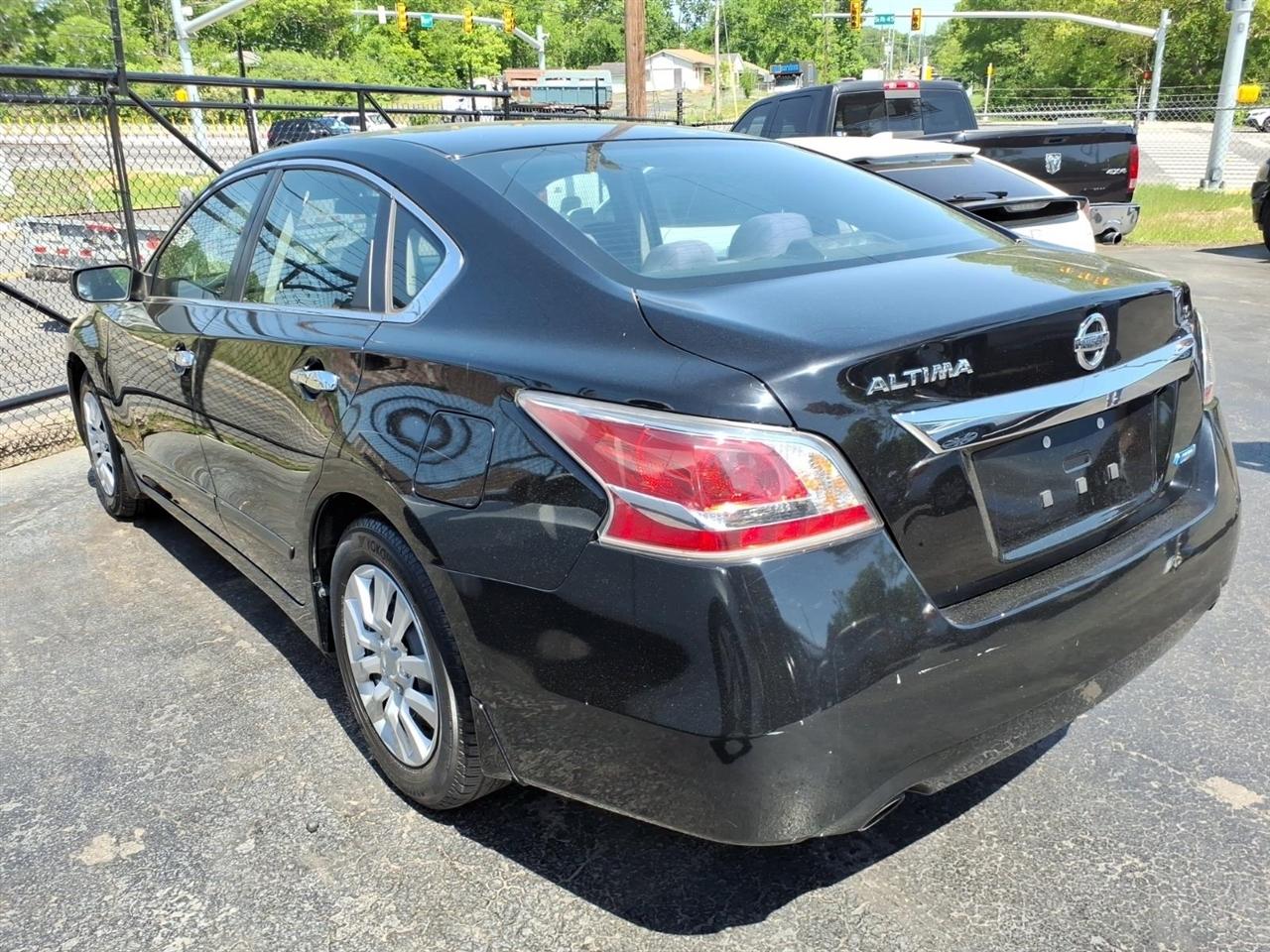 Nissan Altima  2014
