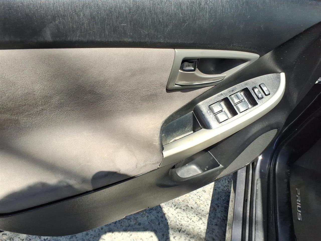 Toyota Prius  2013