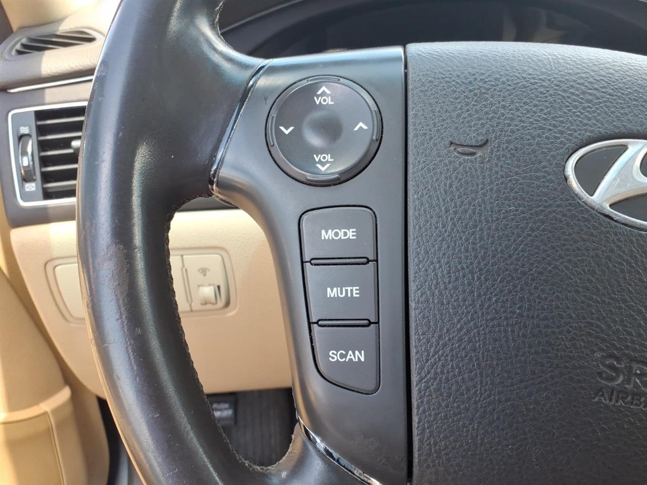Hyundai Genesis  2009