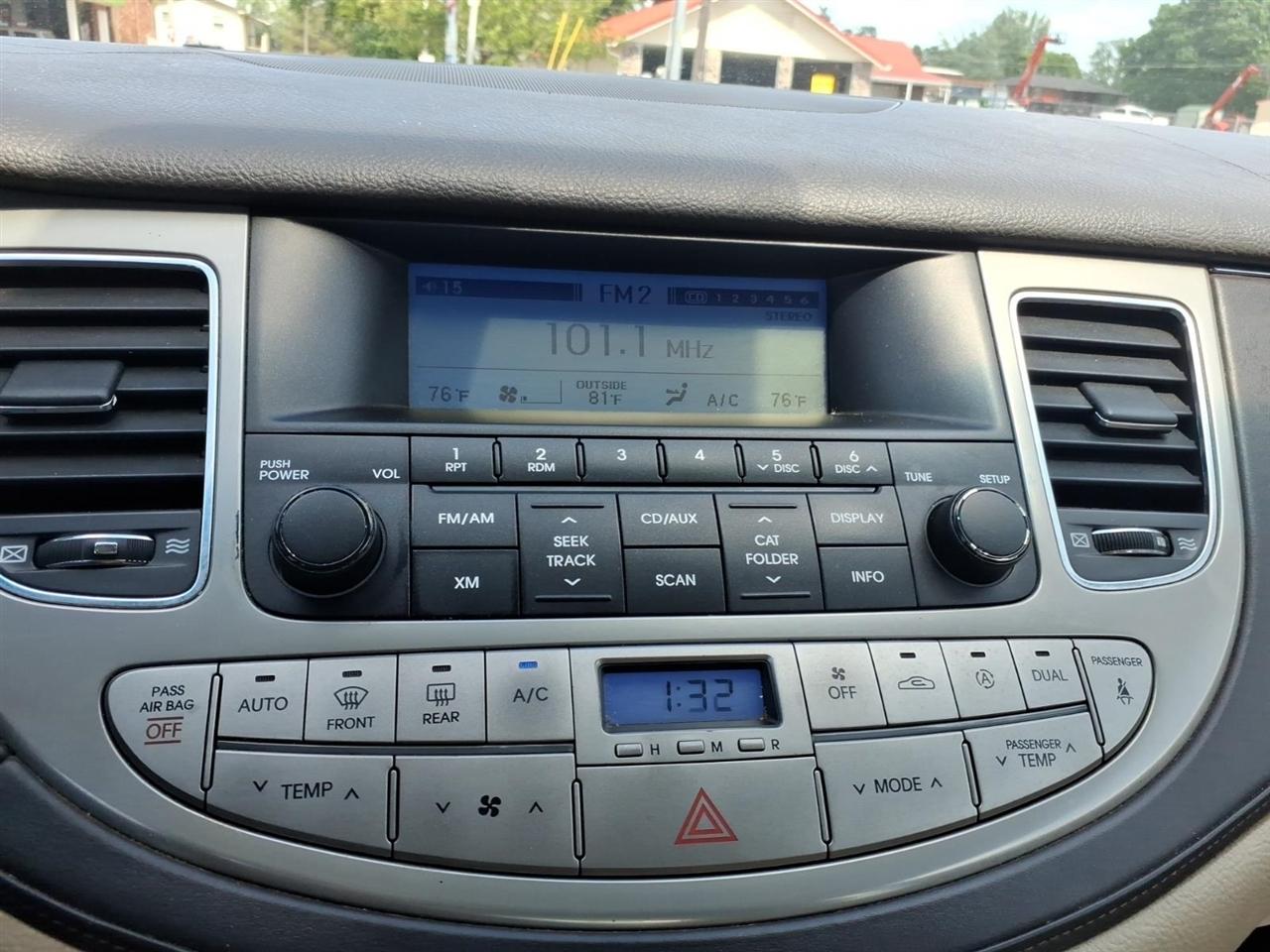 Hyundai Genesis  2009