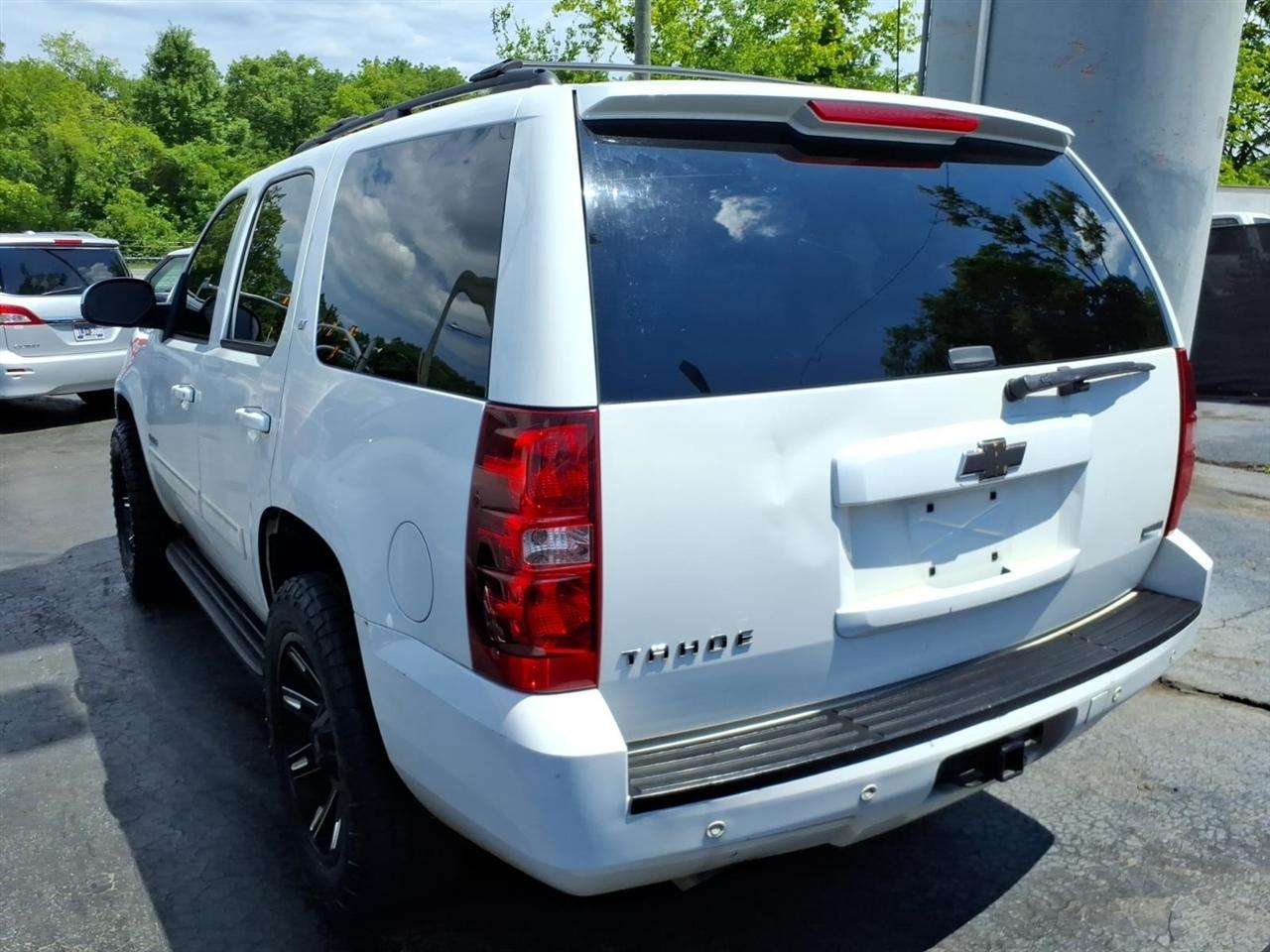 Chevrolet Tahoe  2012