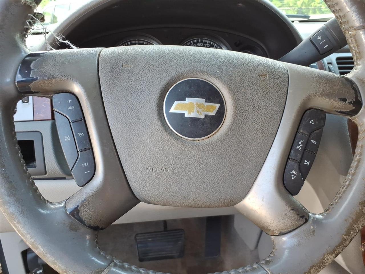 Chevrolet Tahoe  2012