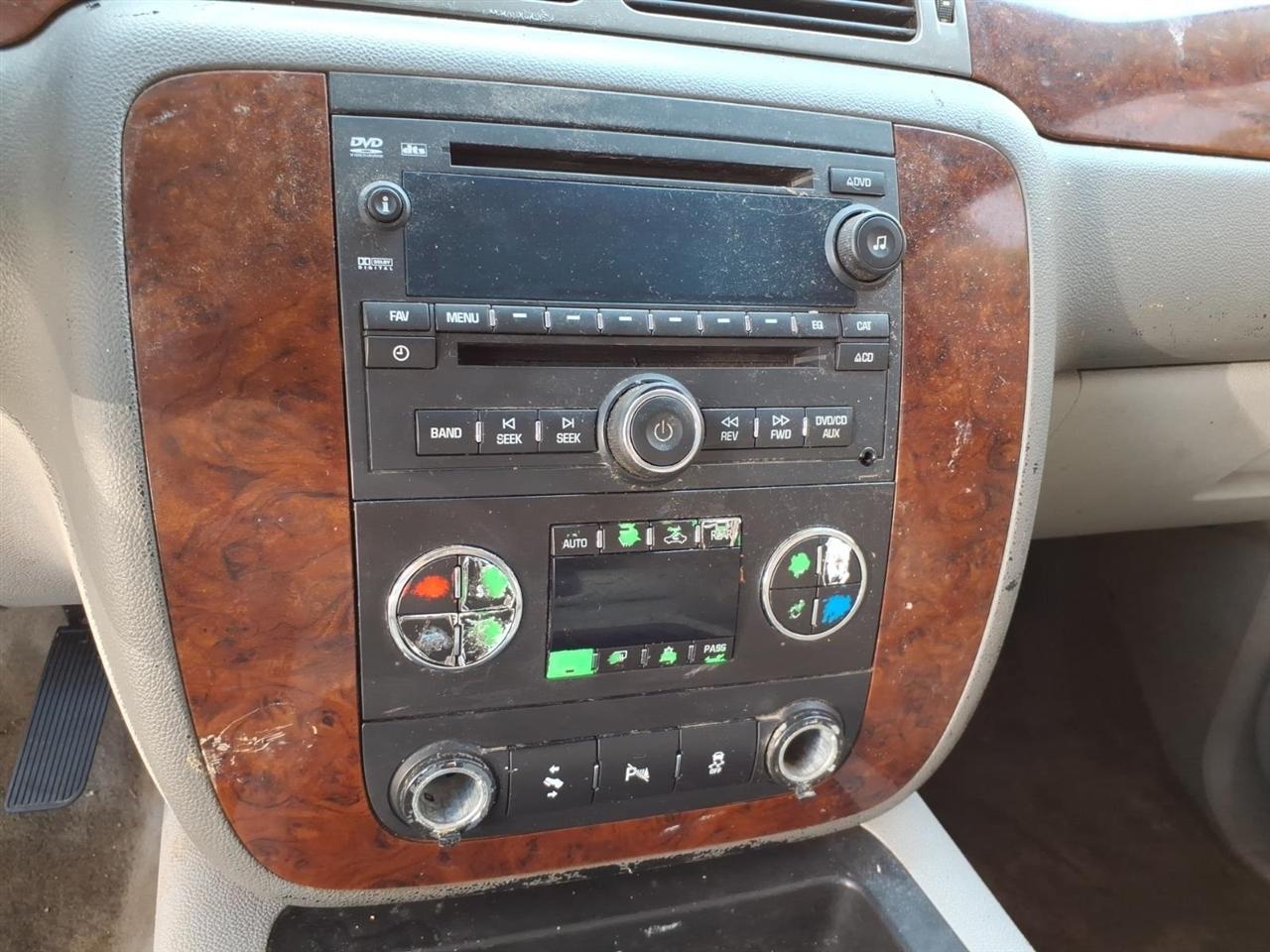 Chevrolet Tahoe  2012