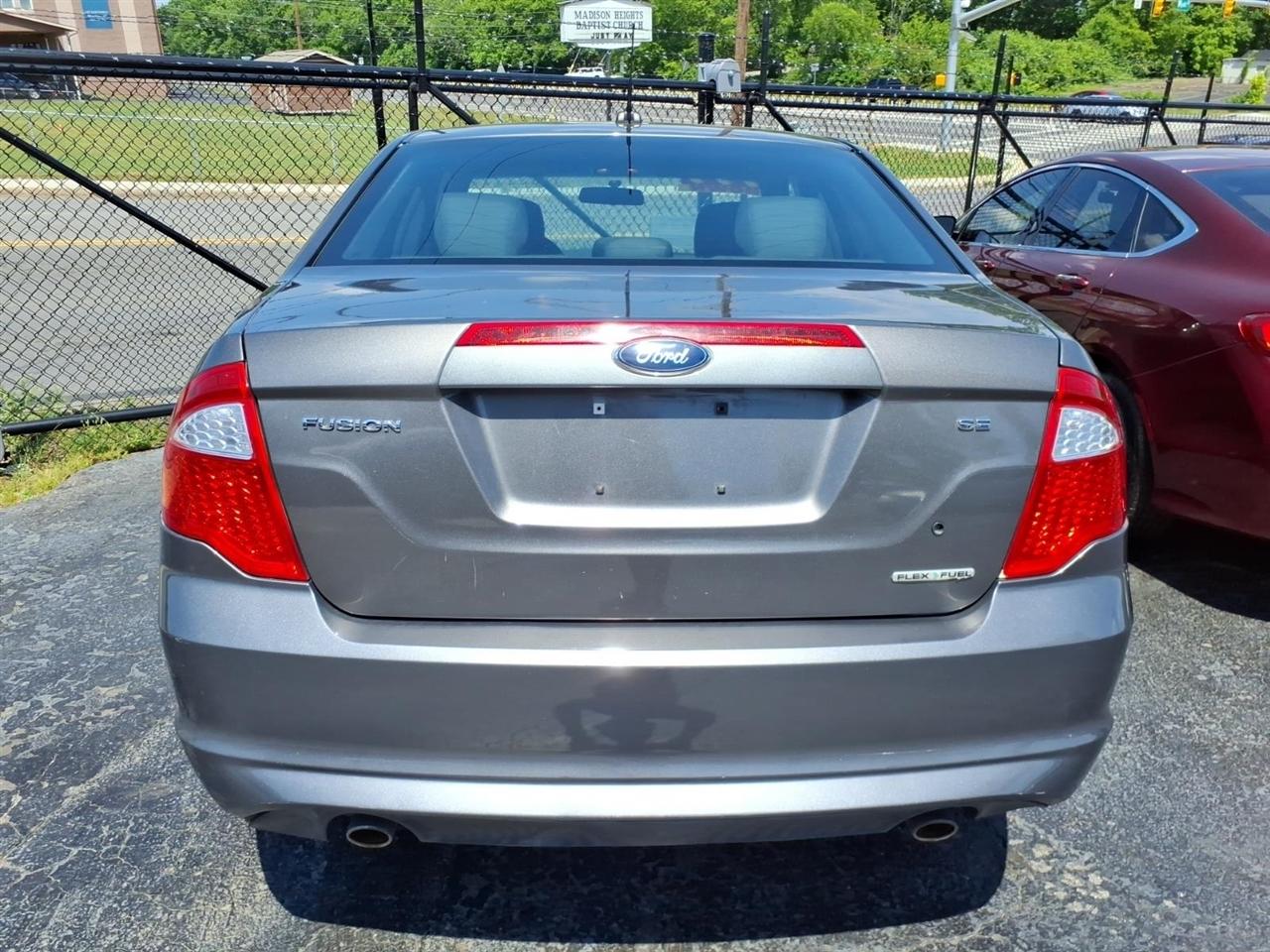Ford Fusion  2012
