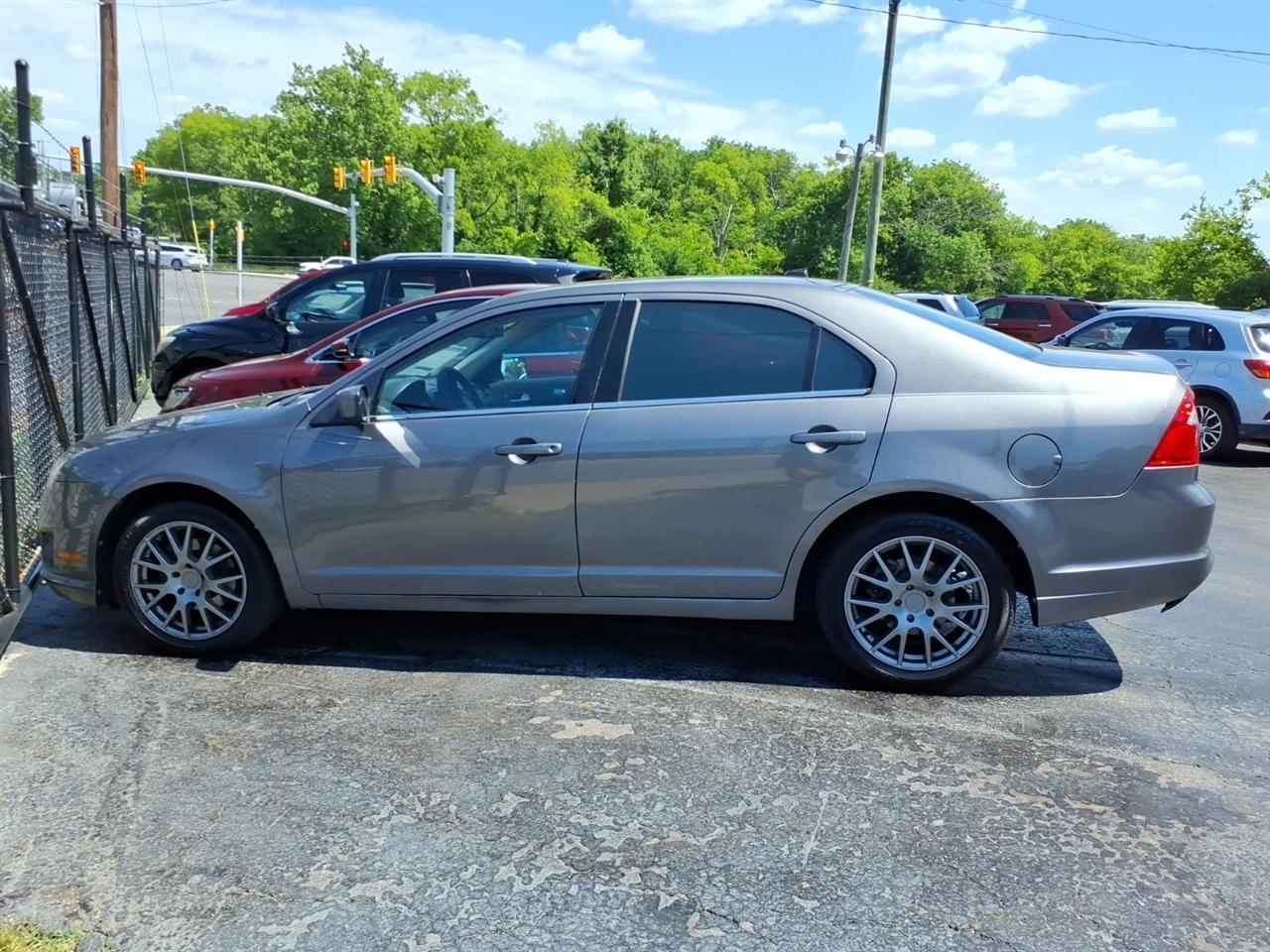 Ford Fusion  2012