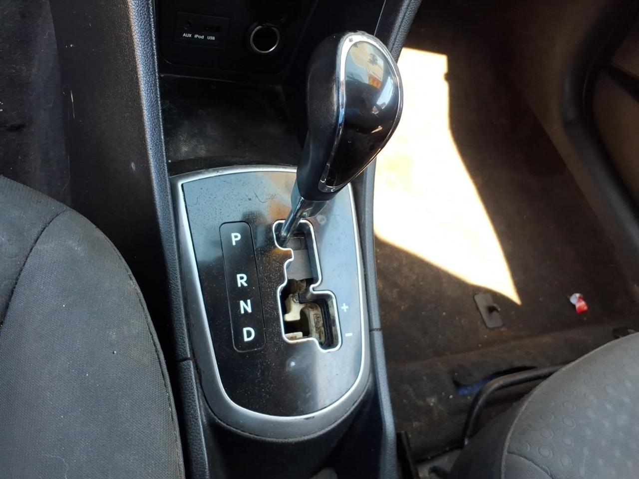 Hyundai Accent  2012