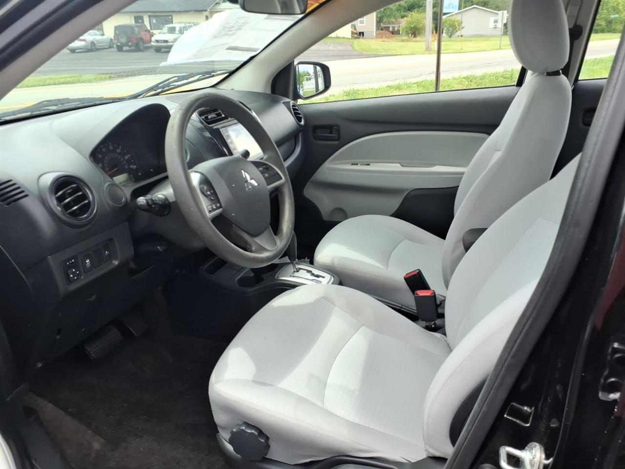 Mitsubishi Mirage G4  2022