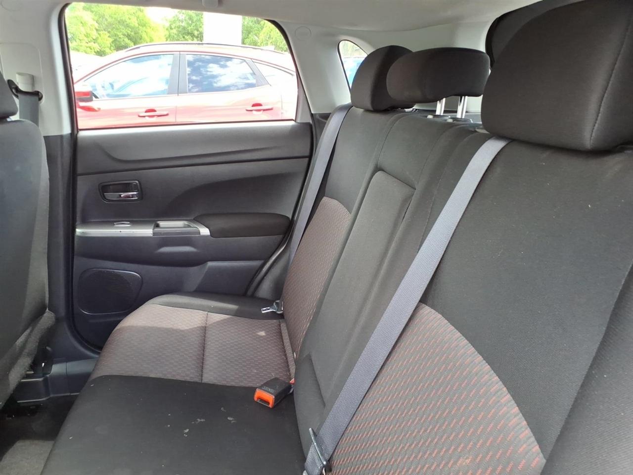 Mitsubishi Outlander Sport  2019