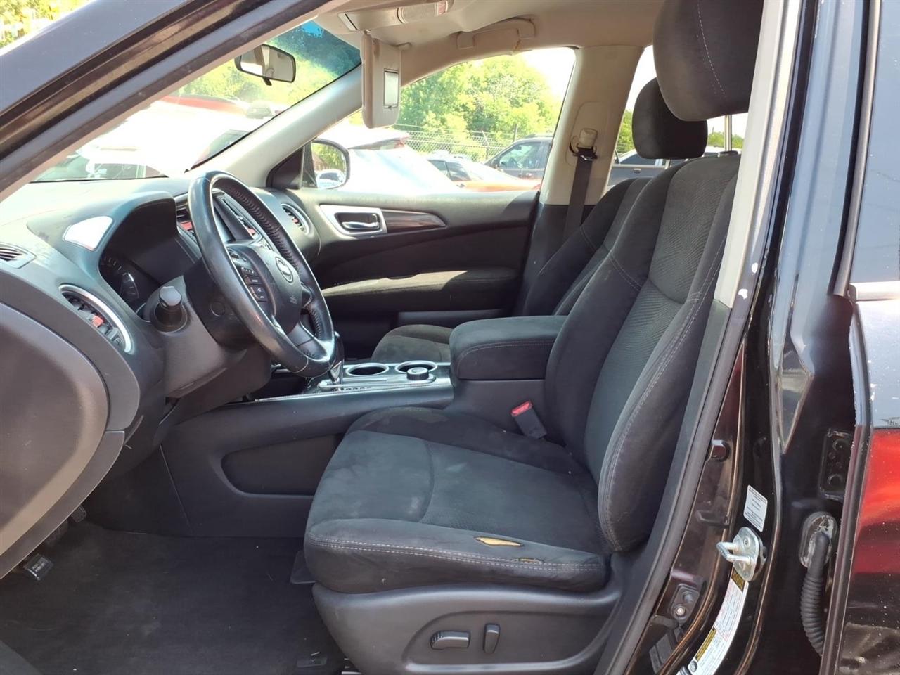 Nissan Pathfinder  2014