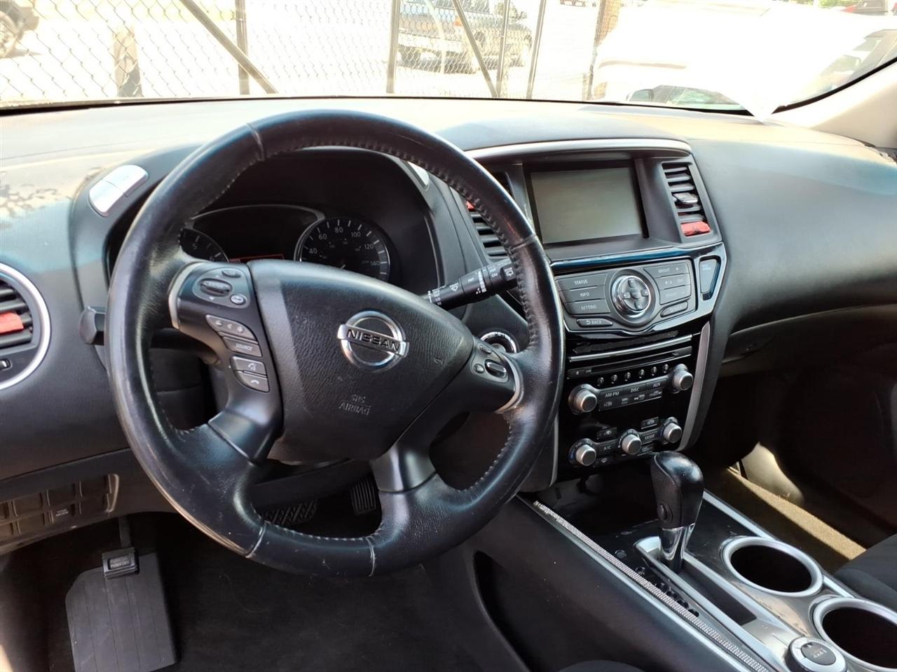 Nissan Pathfinder  2014