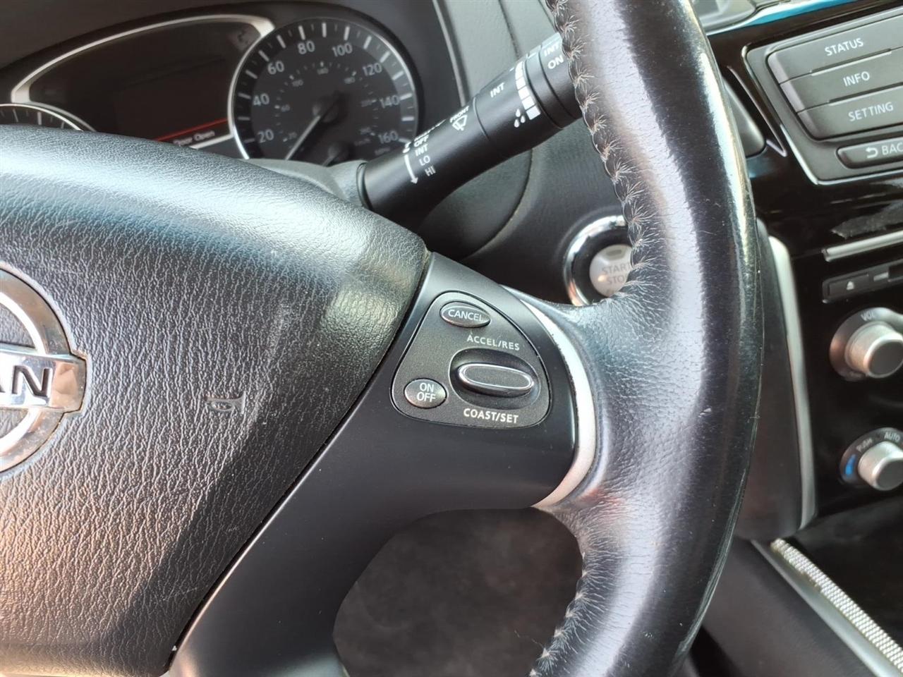 Nissan Pathfinder  2014