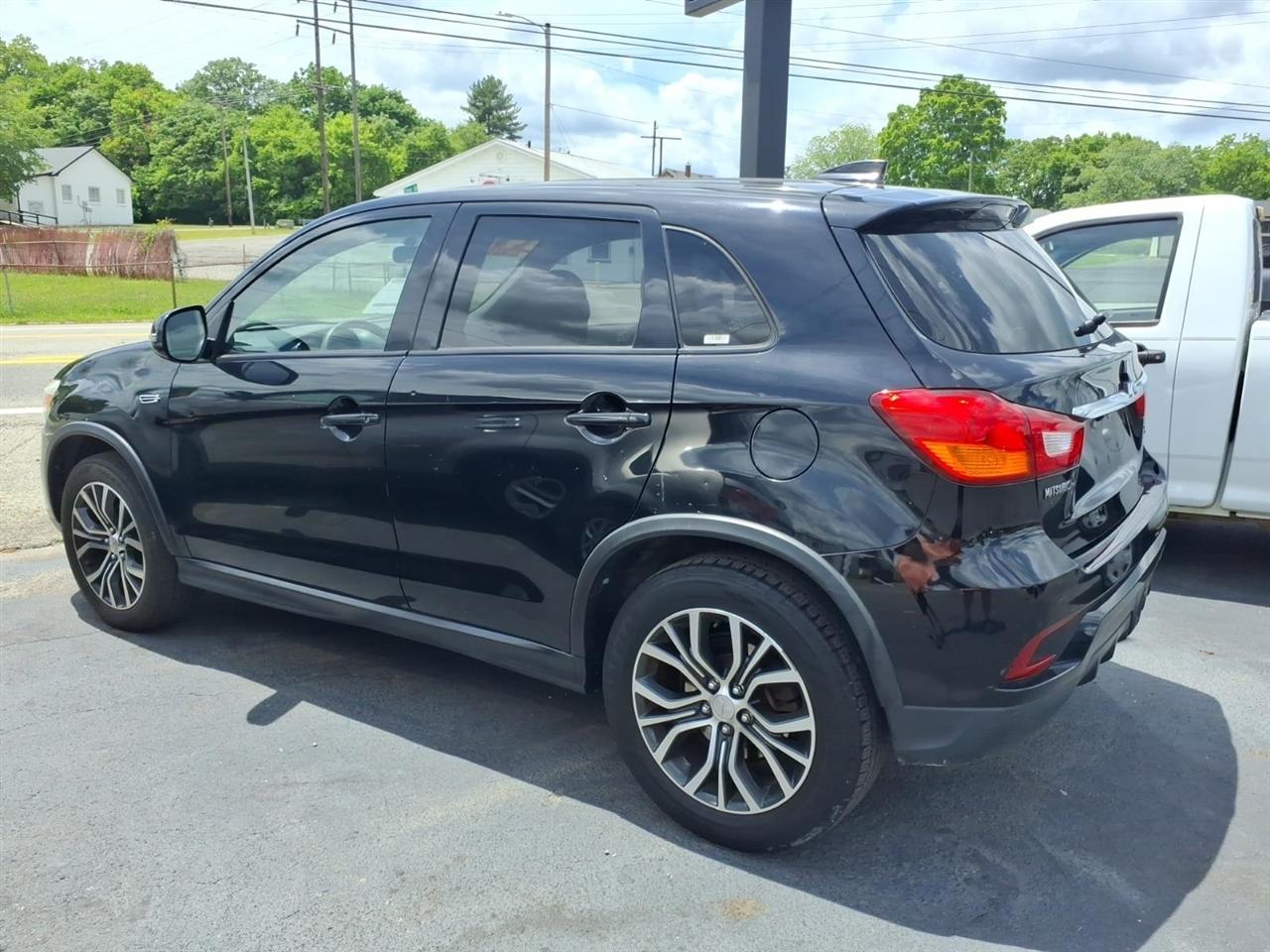 Mitsubishi Outlander Sport  2019