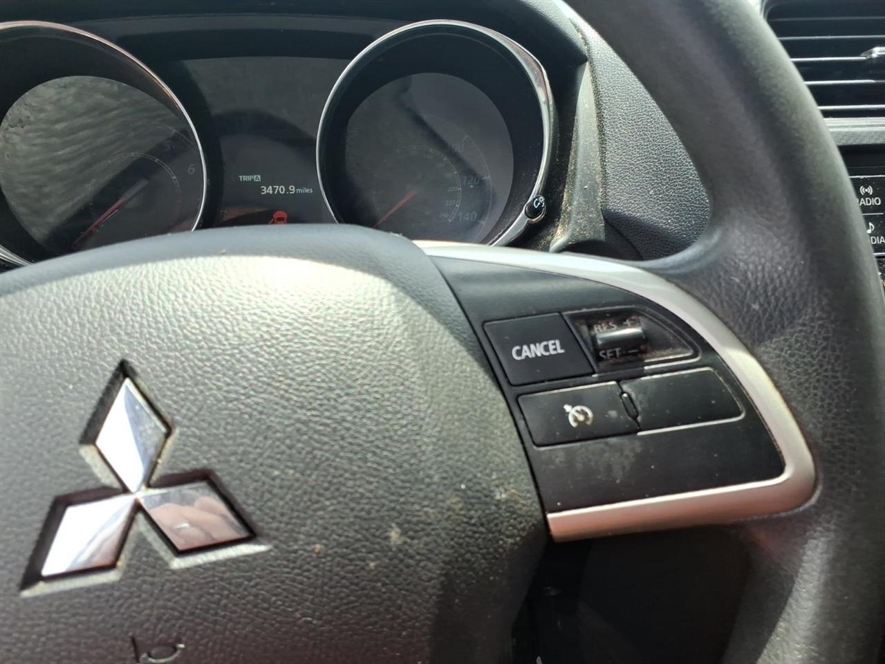 Mitsubishi Outlander Sport  2019