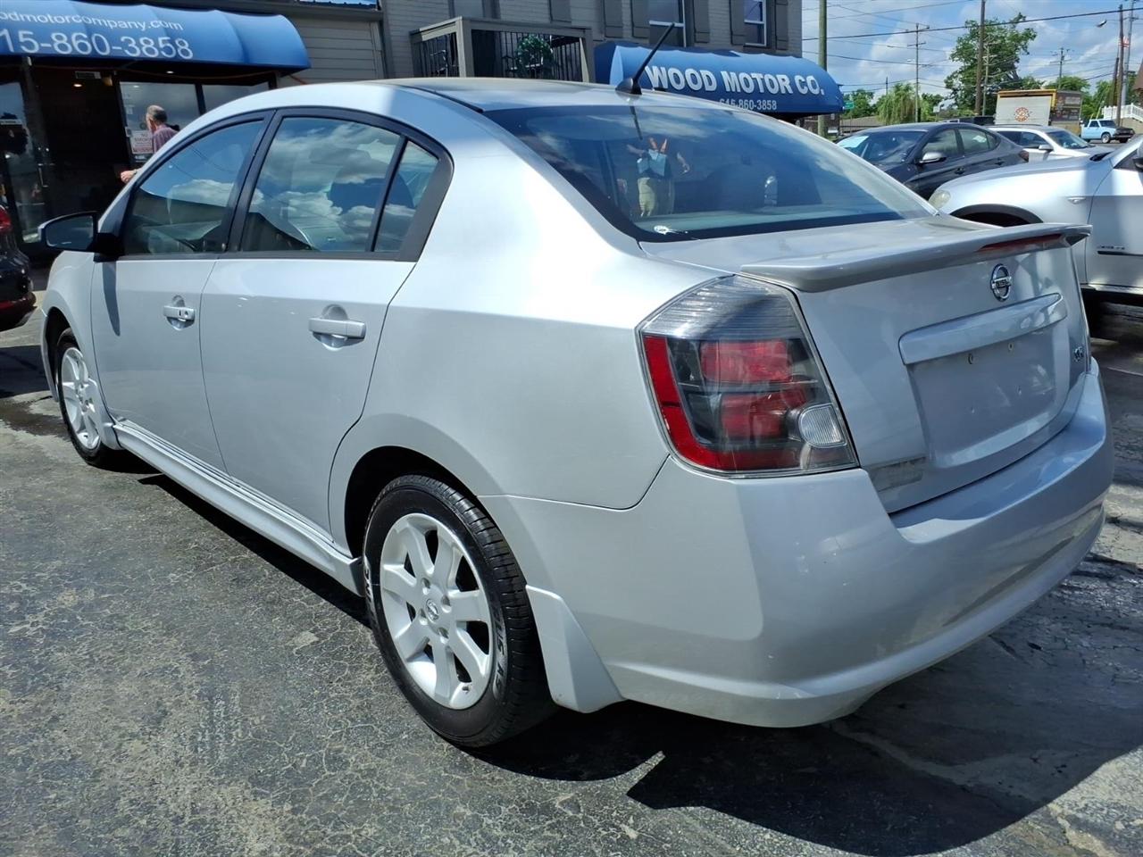 Nissan Sentra  2010