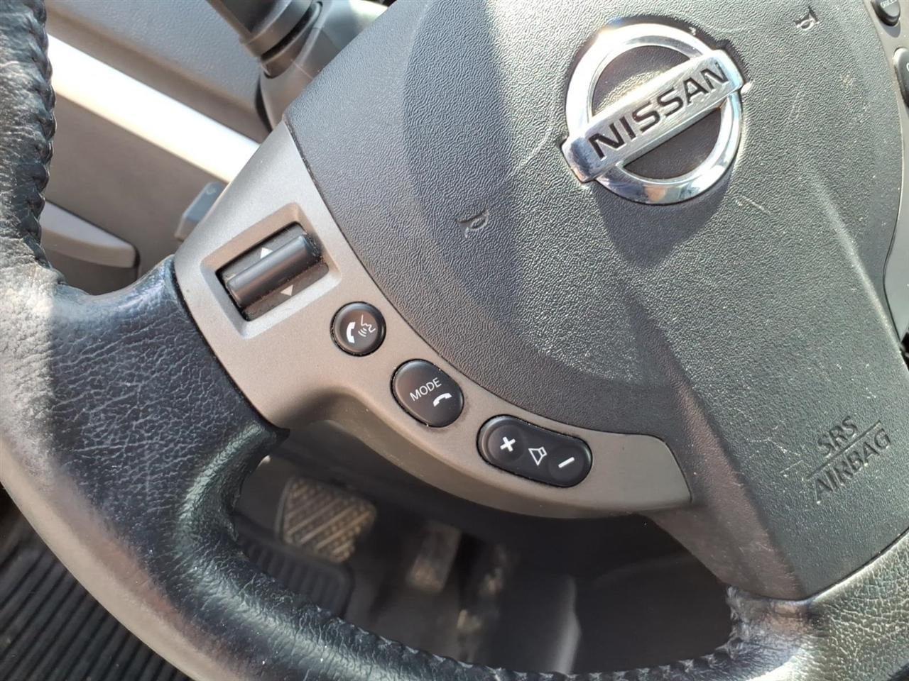 Nissan Sentra  2010
