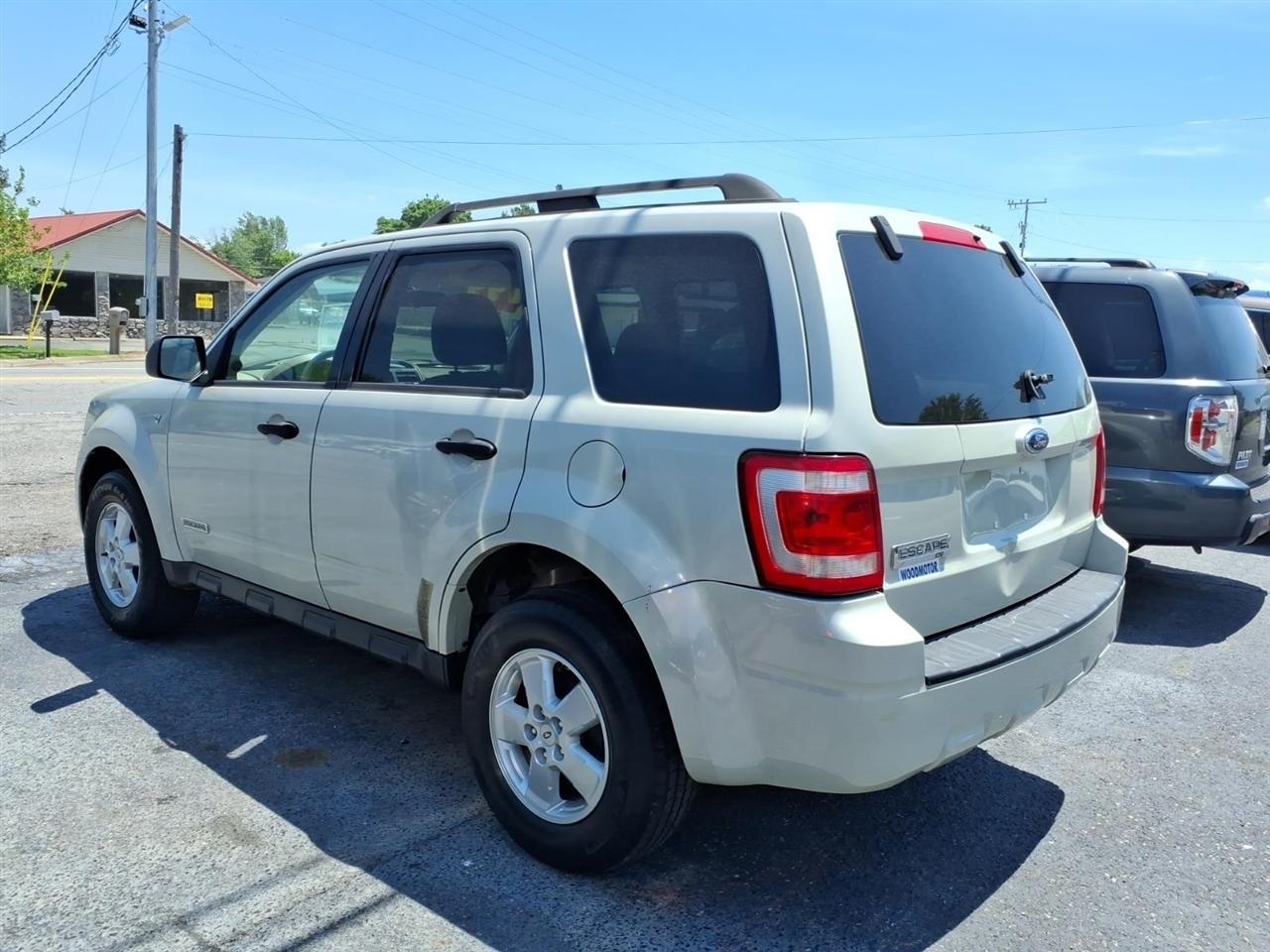 Ford Escape  2008