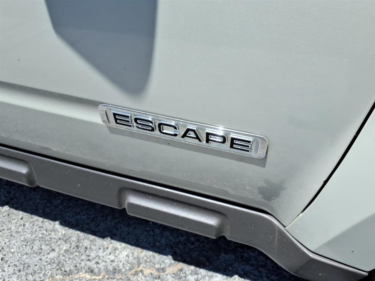 Ford Escape  2008
