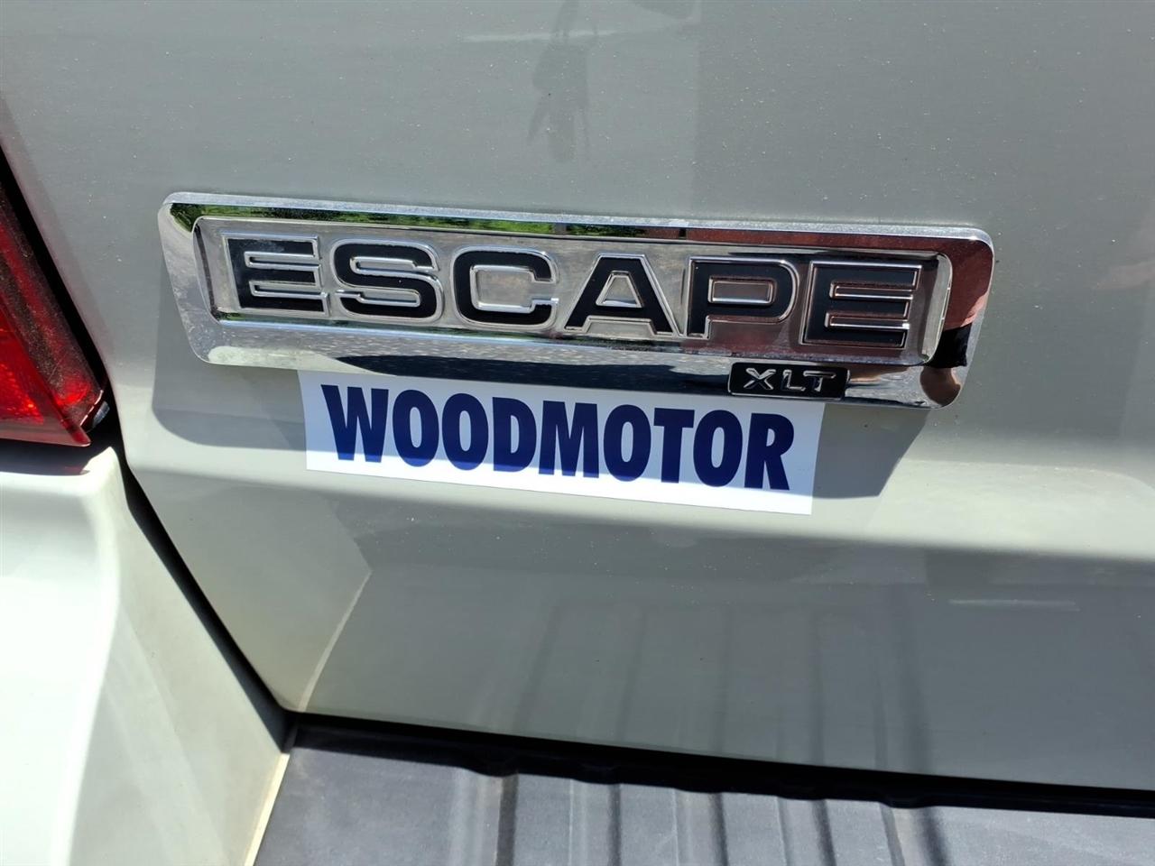Ford Escape  2008