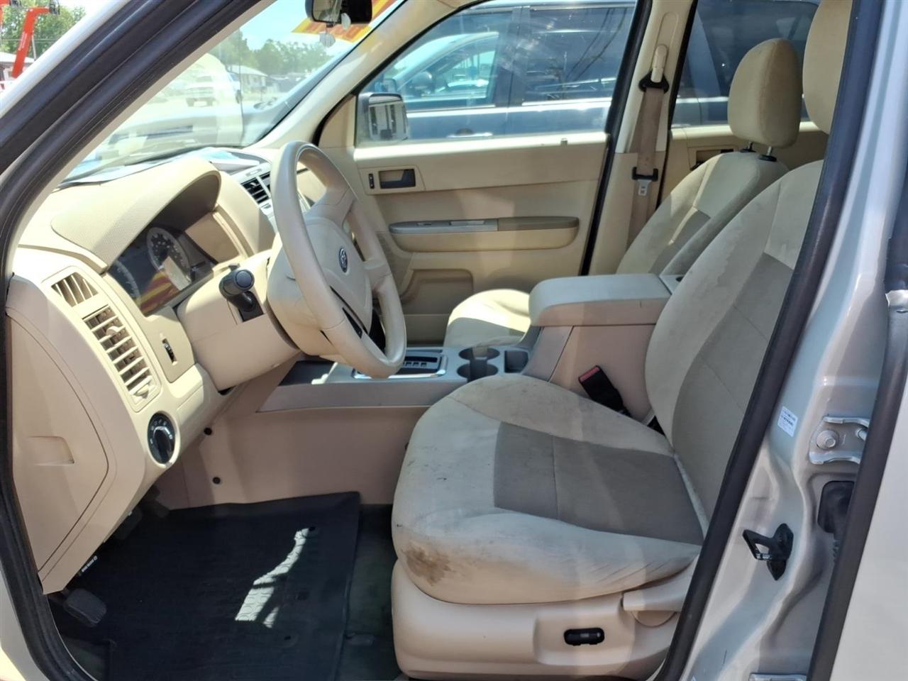 Ford Escape  2008