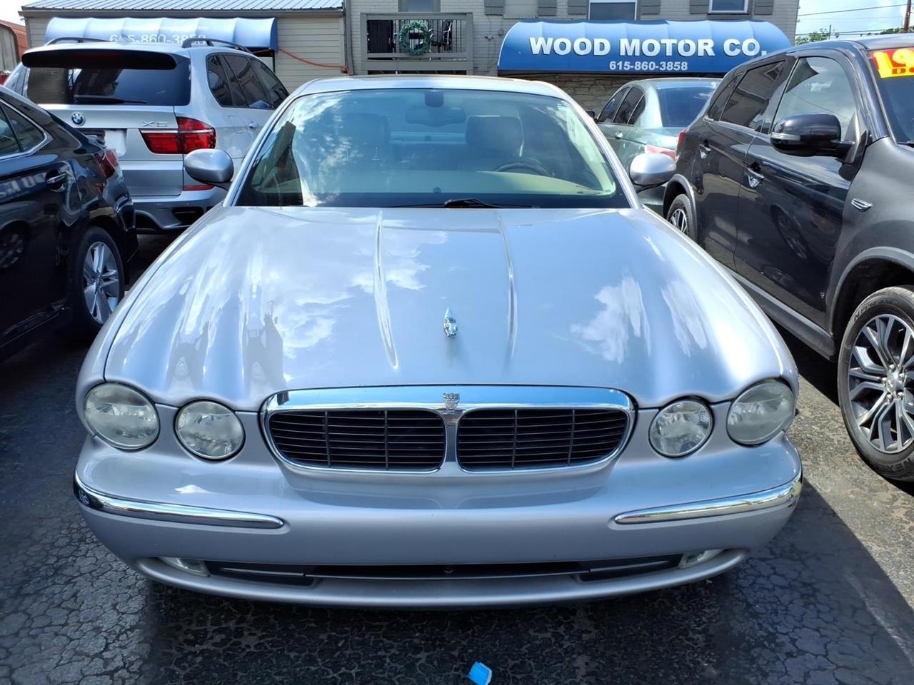 Jaguar XJ  2004