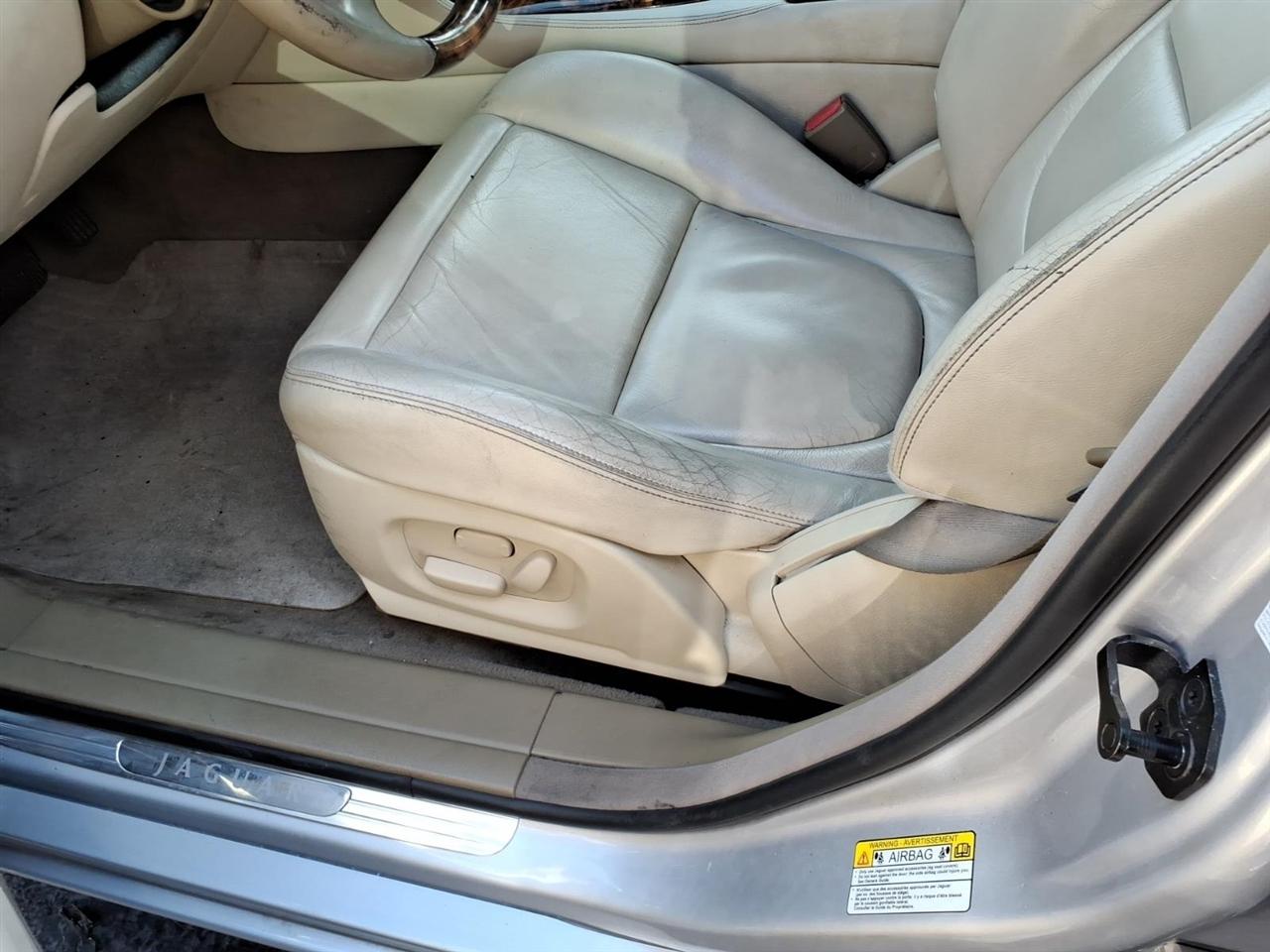 Jaguar XJ  2004