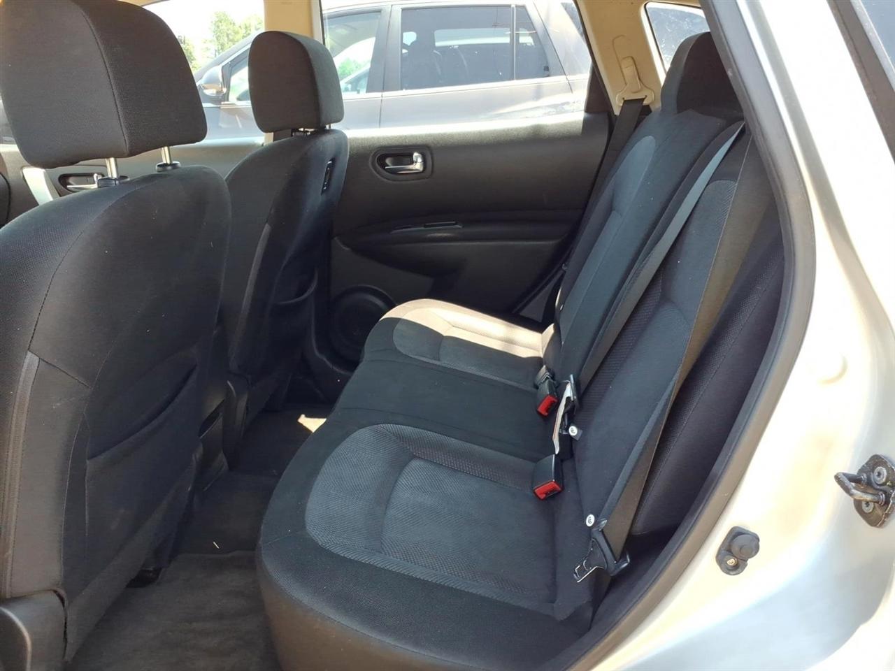 Nissan Rogue  2013