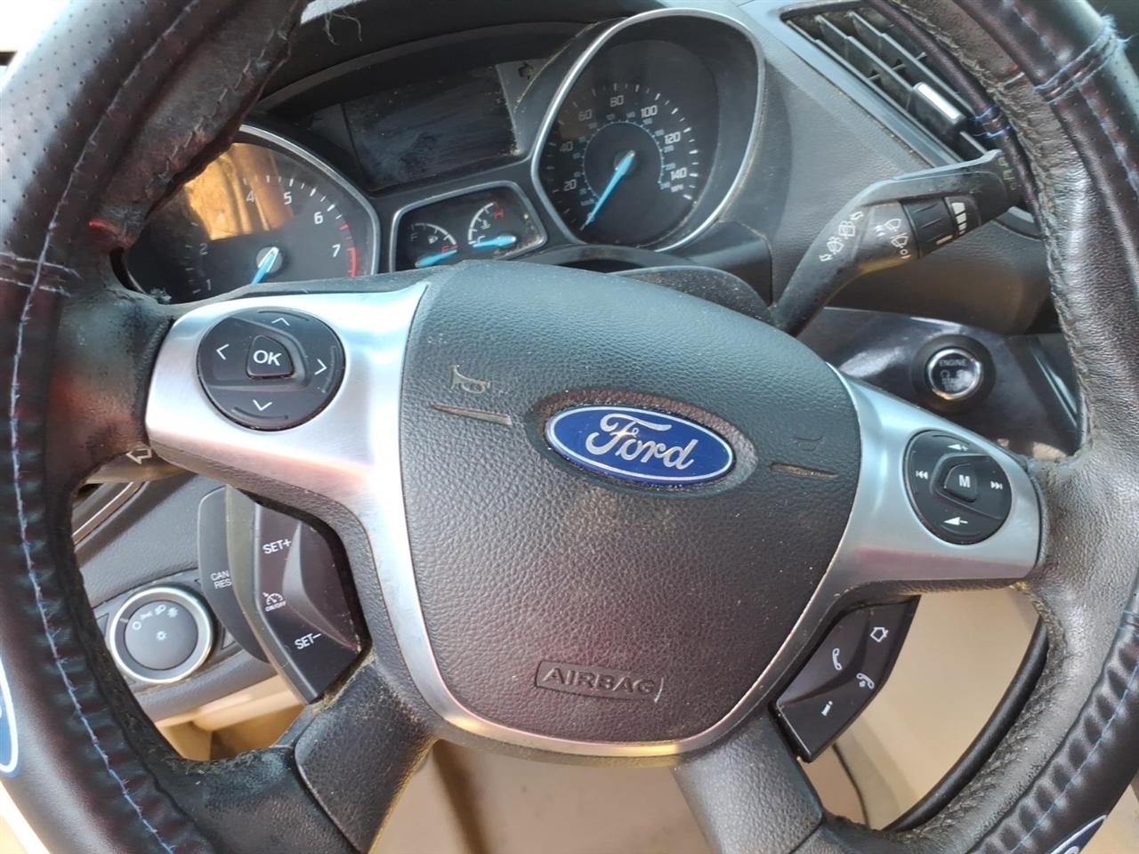 Ford Escape  2014