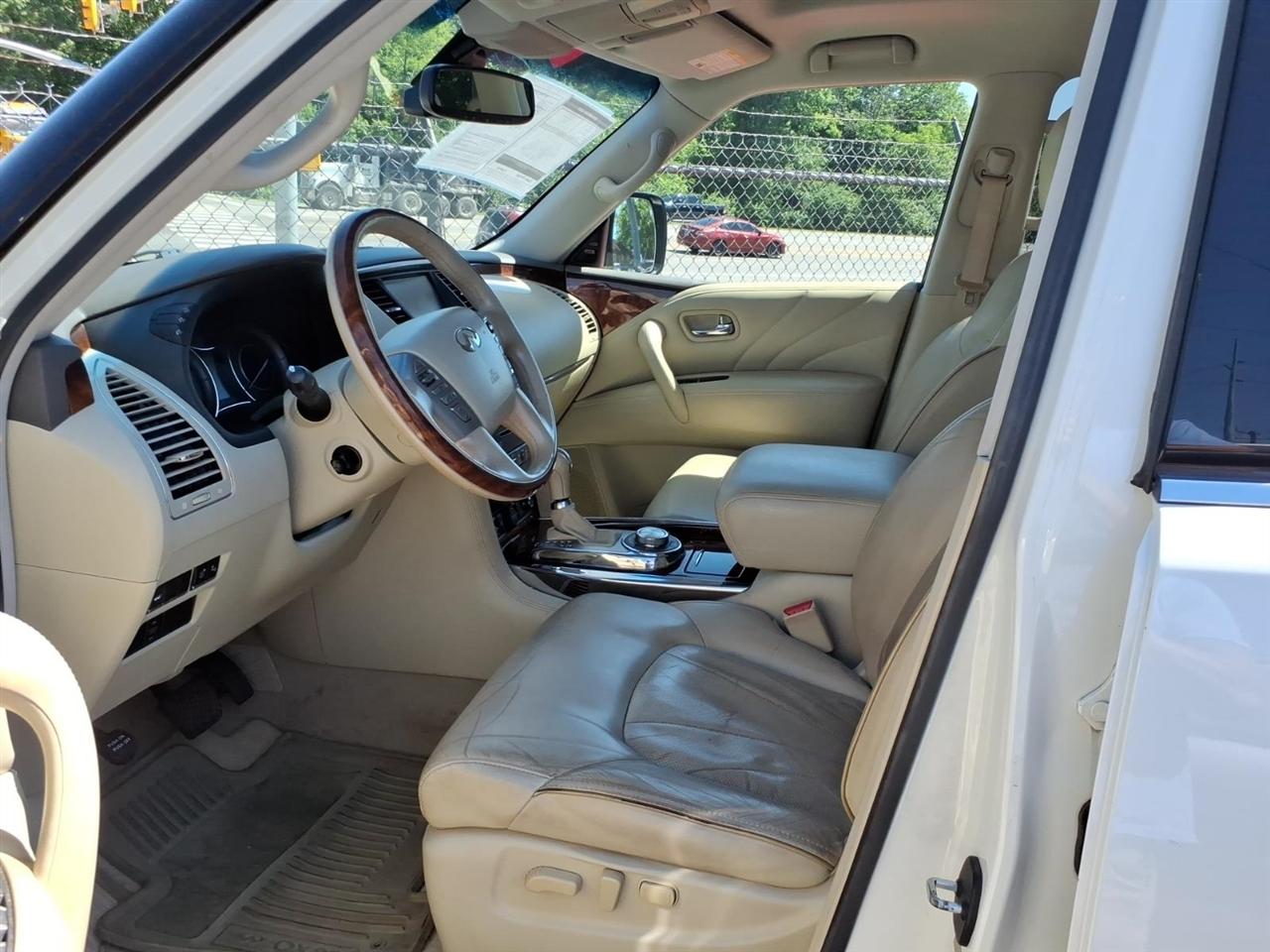 Infiniti QX80  2016