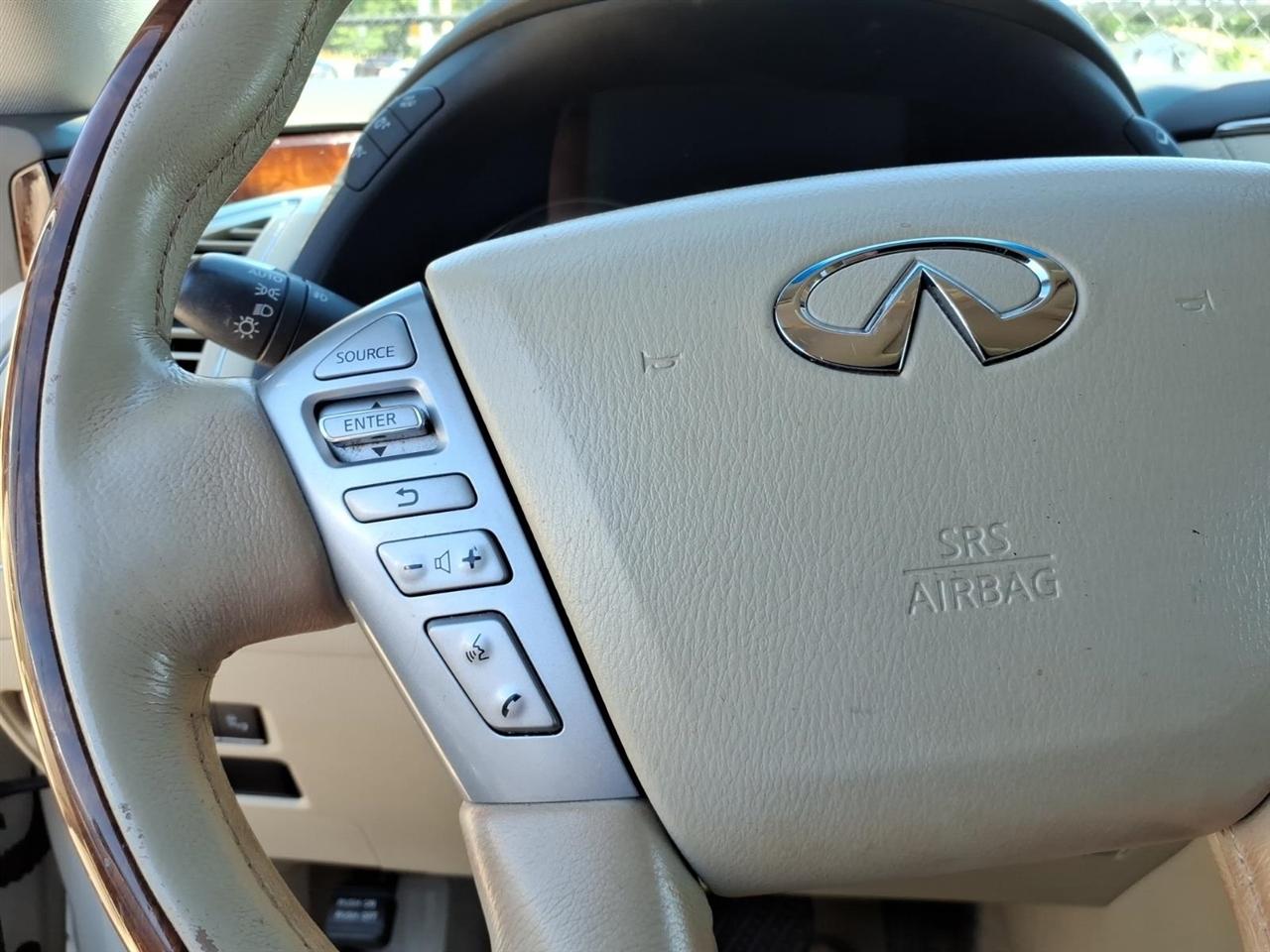 Infiniti QX80  2016