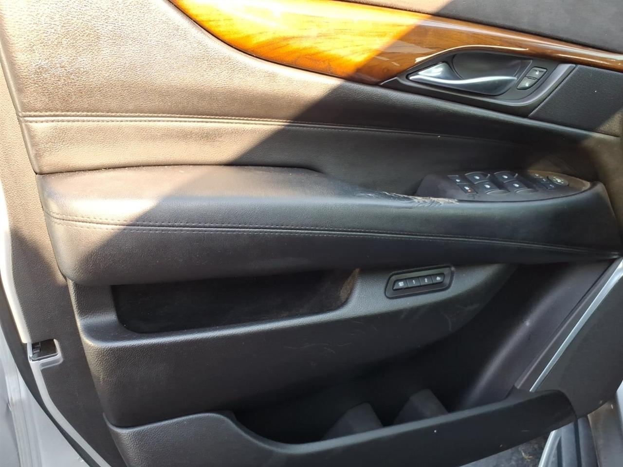 Cadillac Escalade ESV  2016