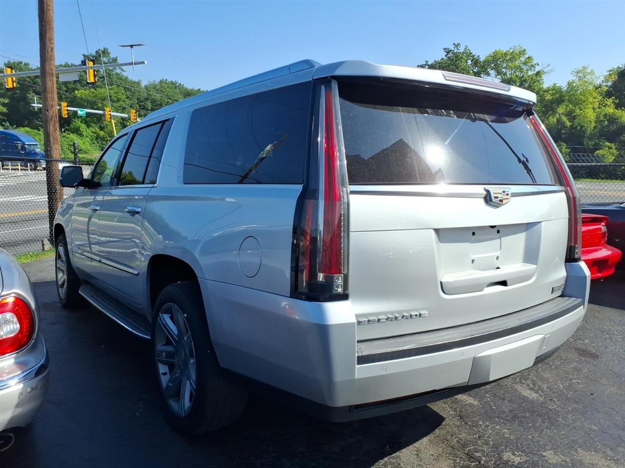 Cadillac Escalade ESV  2016