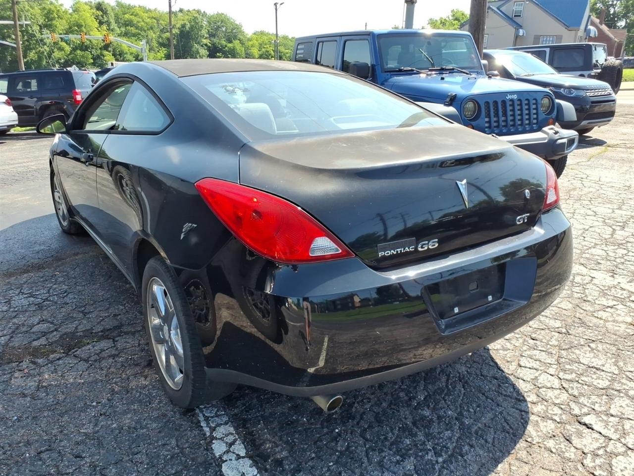Pontiac G6  2008