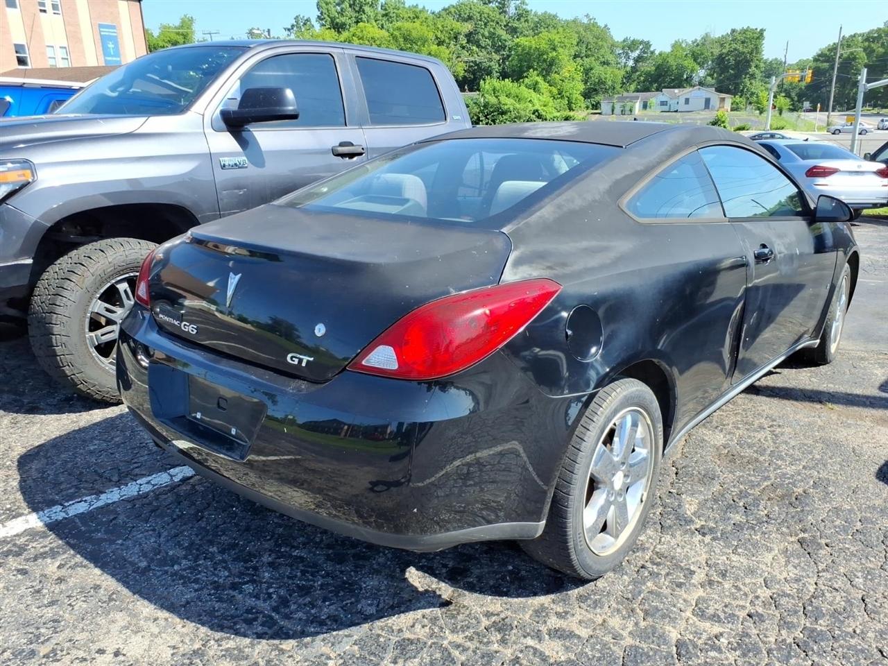 Pontiac G6  2008