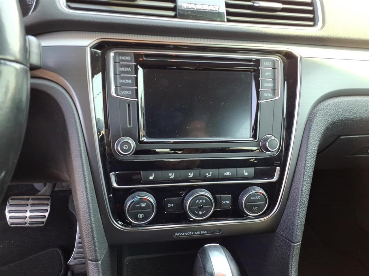 Volkswagen Passat  2018