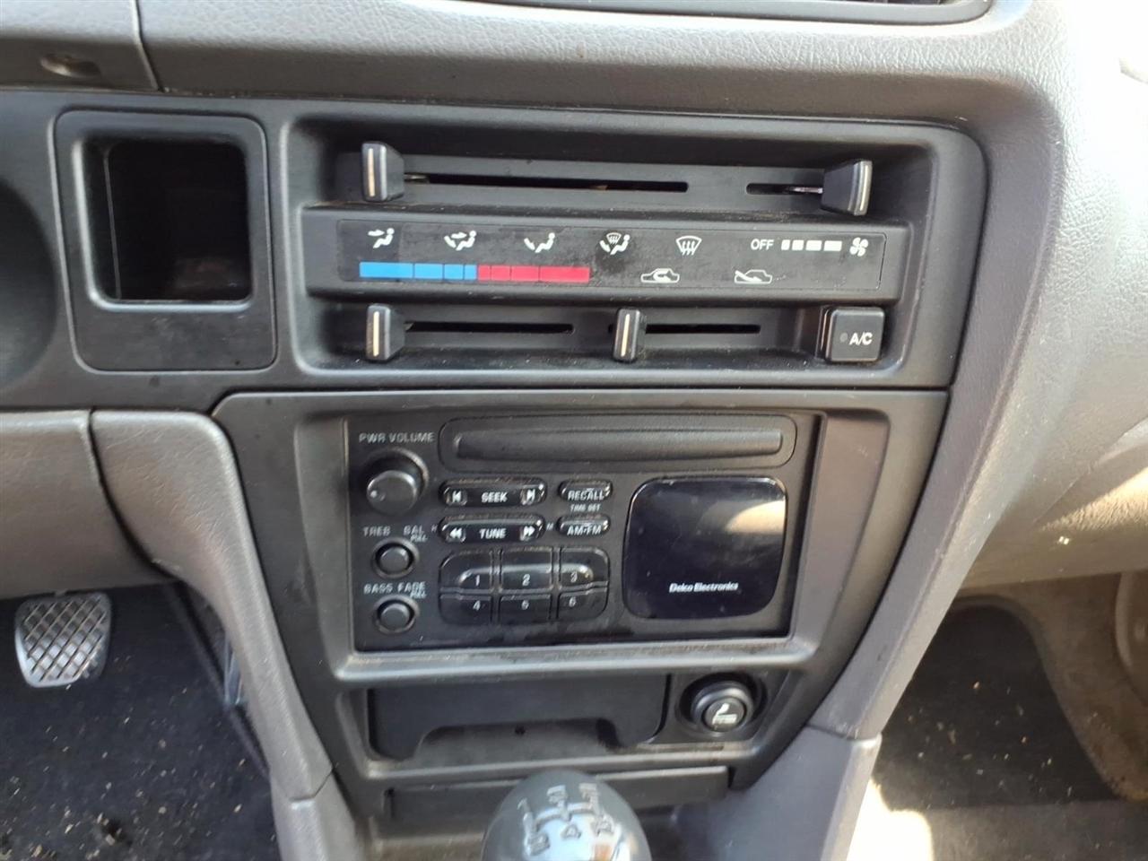 Chevrolet Metro  1999