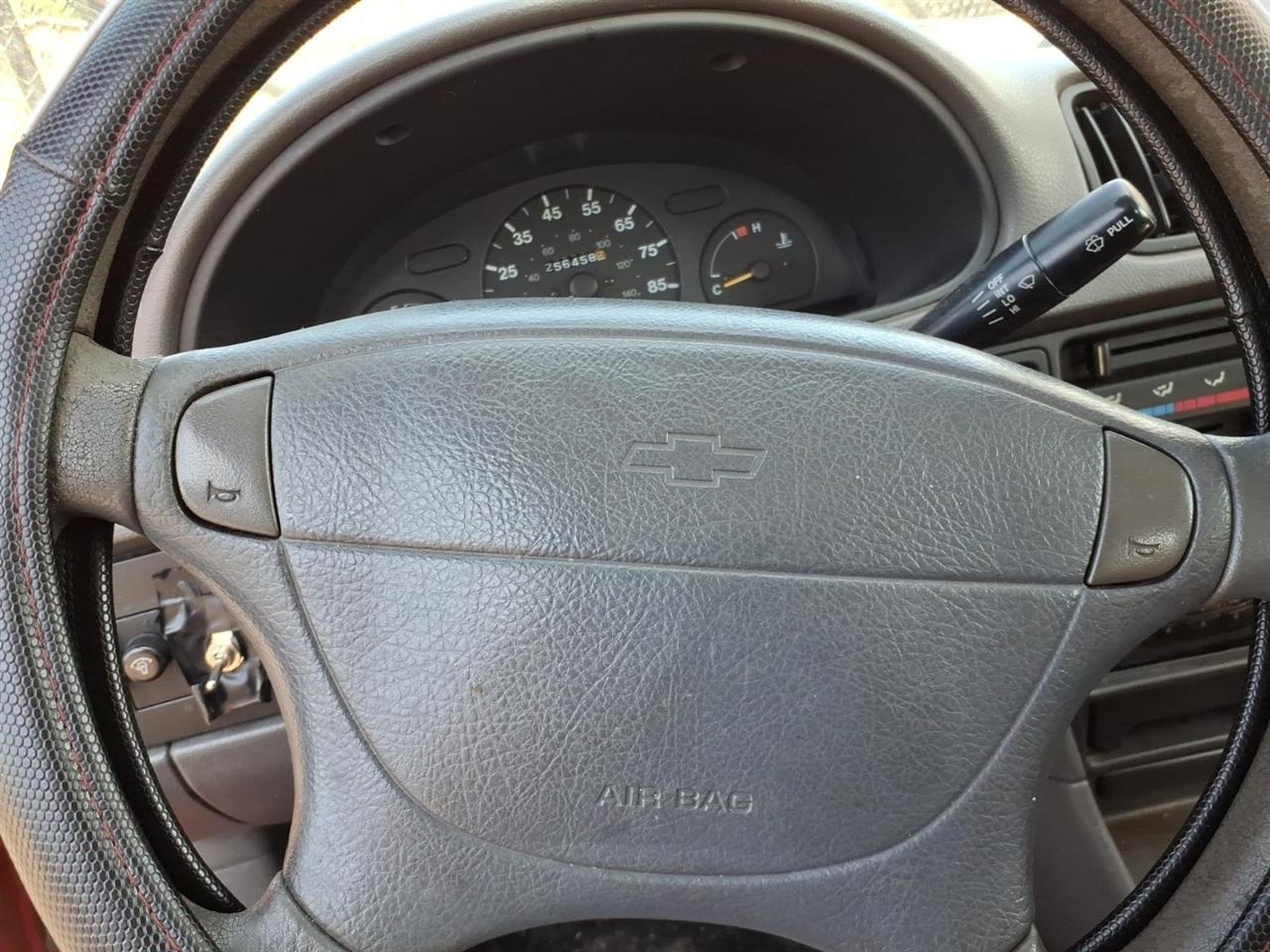 Chevrolet Metro  1999