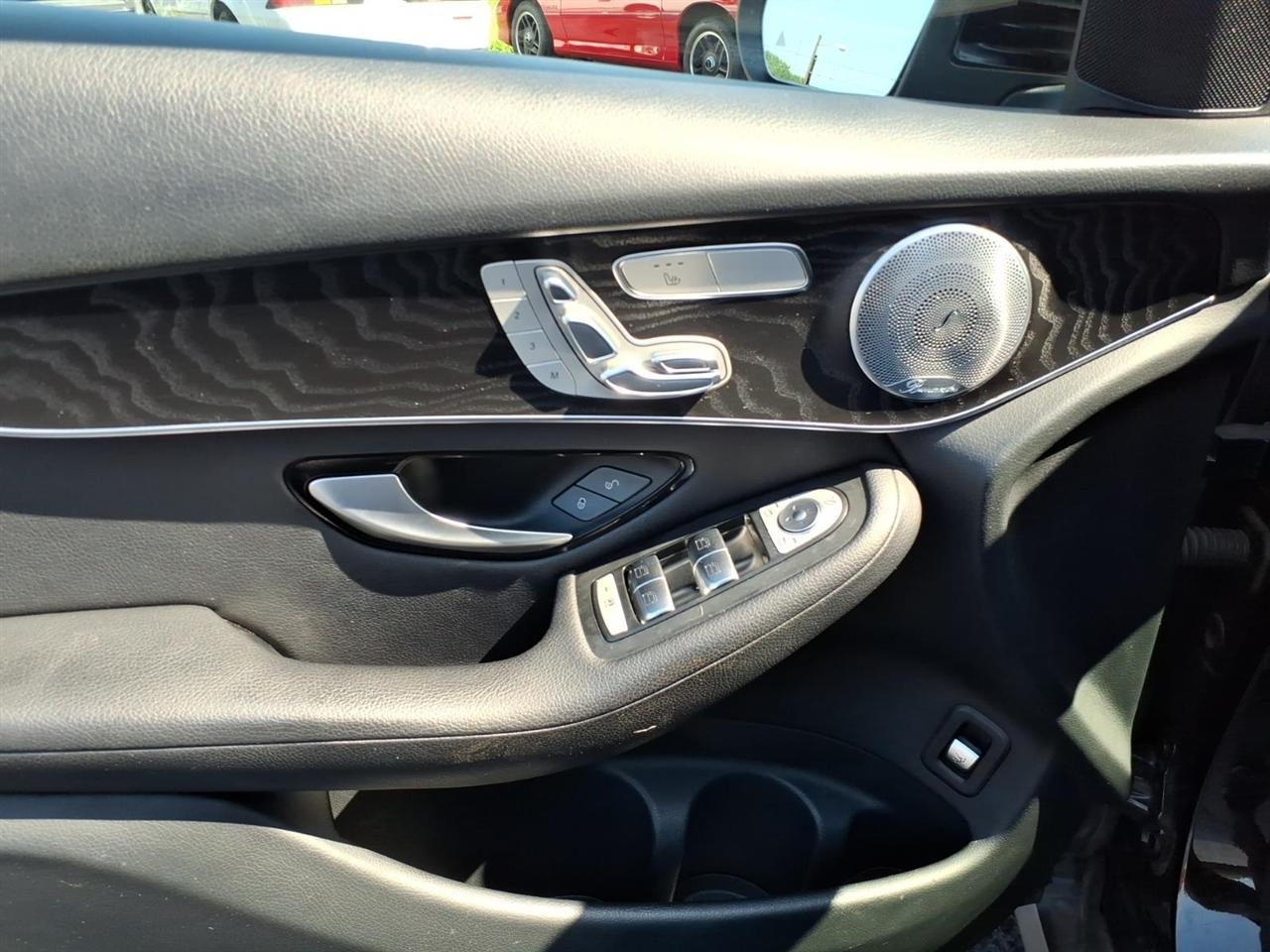 Mercedes-Benz GLC  2017