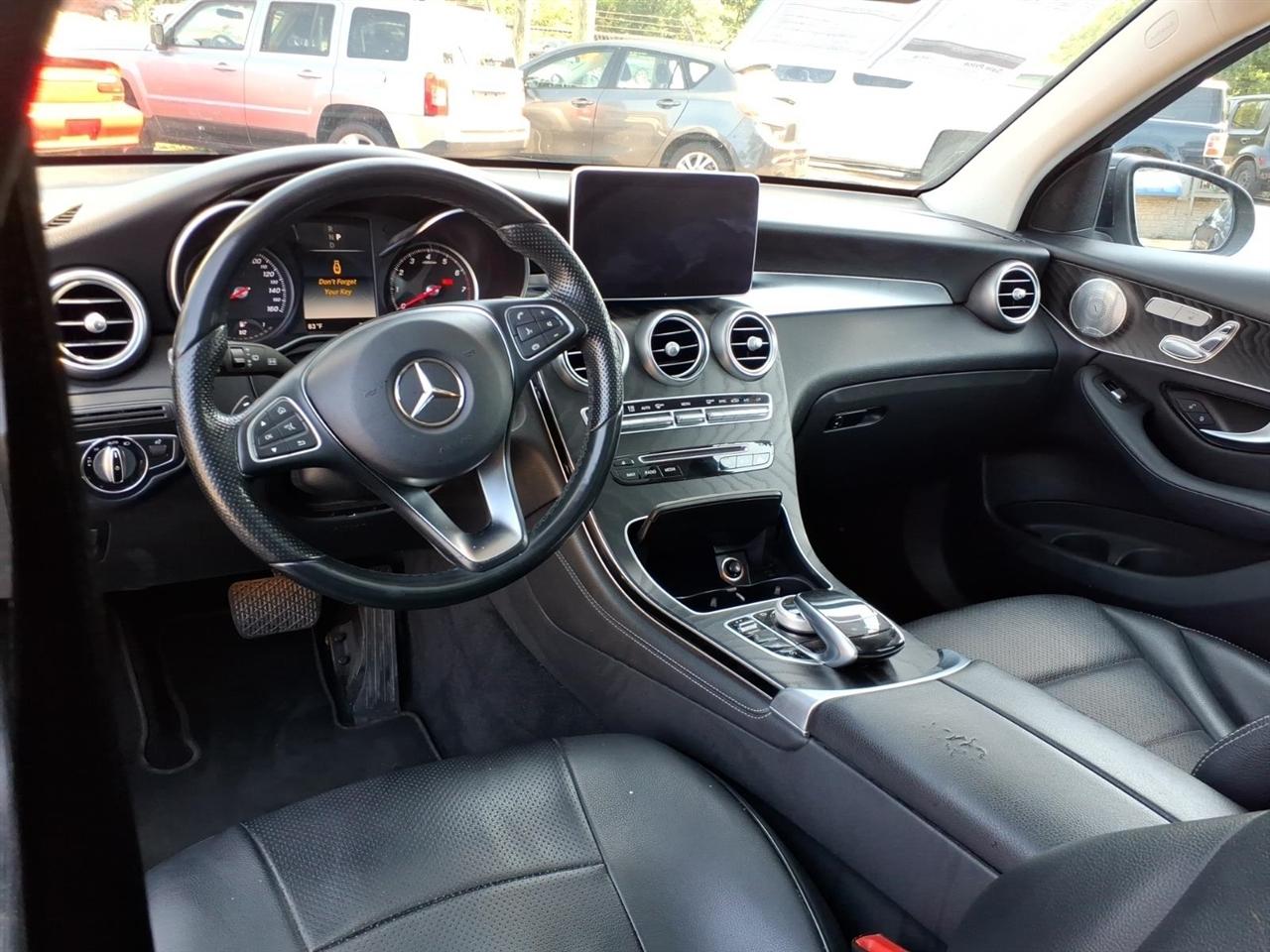 Mercedes-Benz GLC  2017