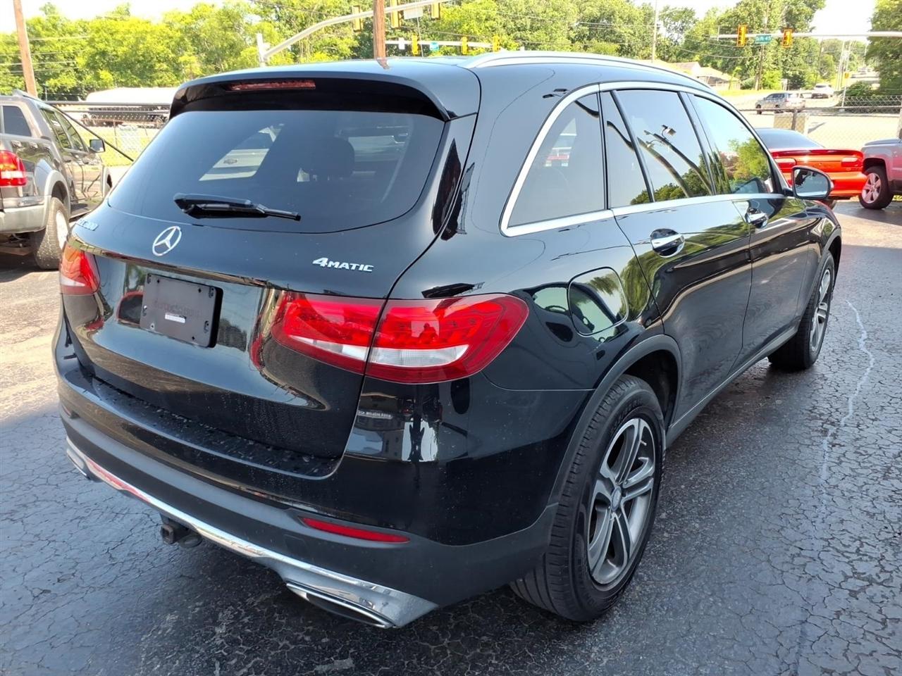 Mercedes-Benz GLC  2017