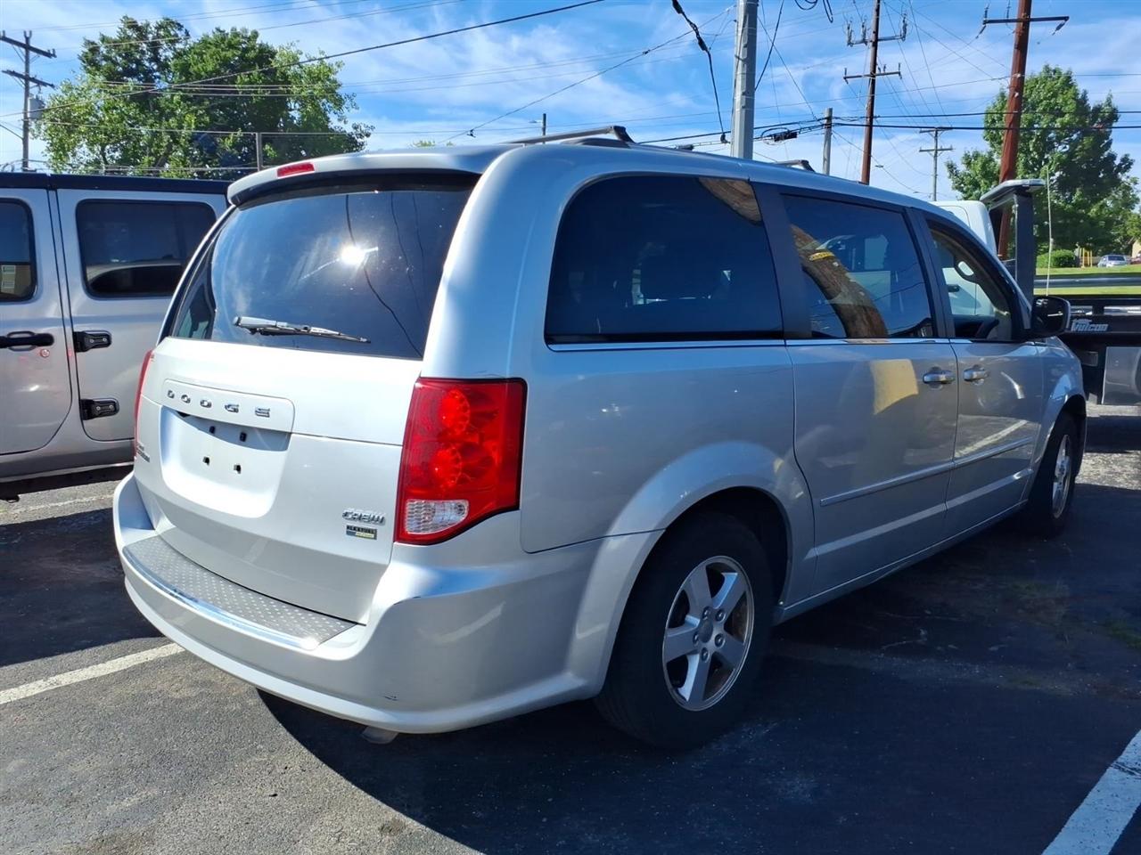 Dodge Grand Caravan  2011