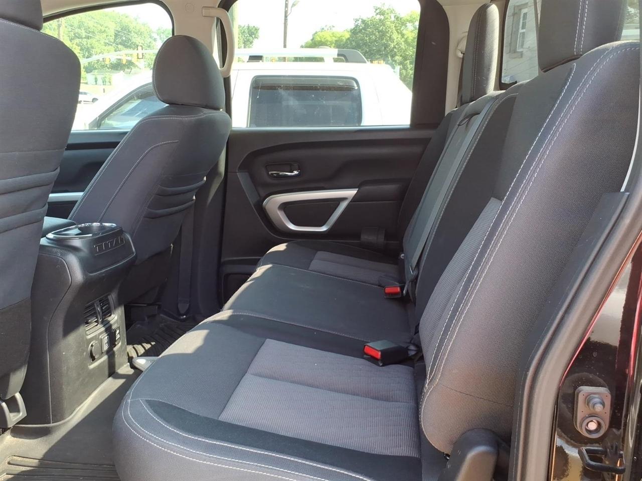 Nissan Titan  2021